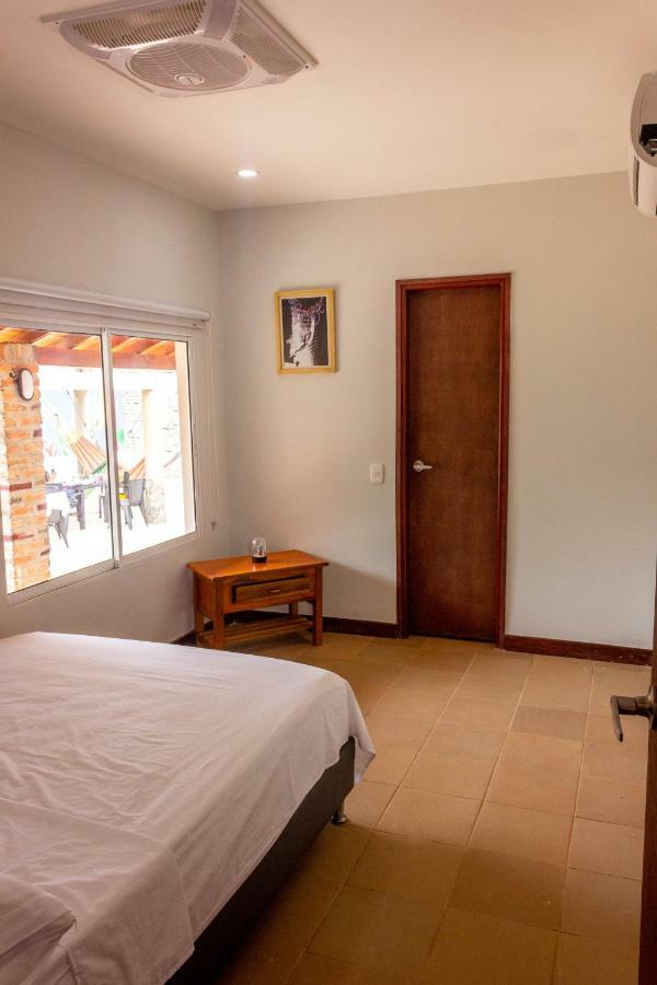 Hostal Aurora, Smith Lodging タガンガ エクステリア 写真